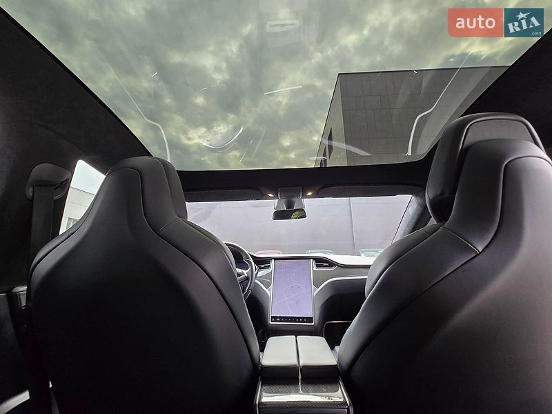 Ліфтбек Tesla Model S 2018 в Києві