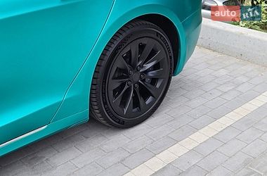 Ліфтбек Tesla Model S 2018 в Києві