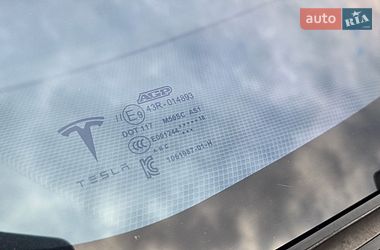 Ліфтбек Tesla Model S 2018 в Києві