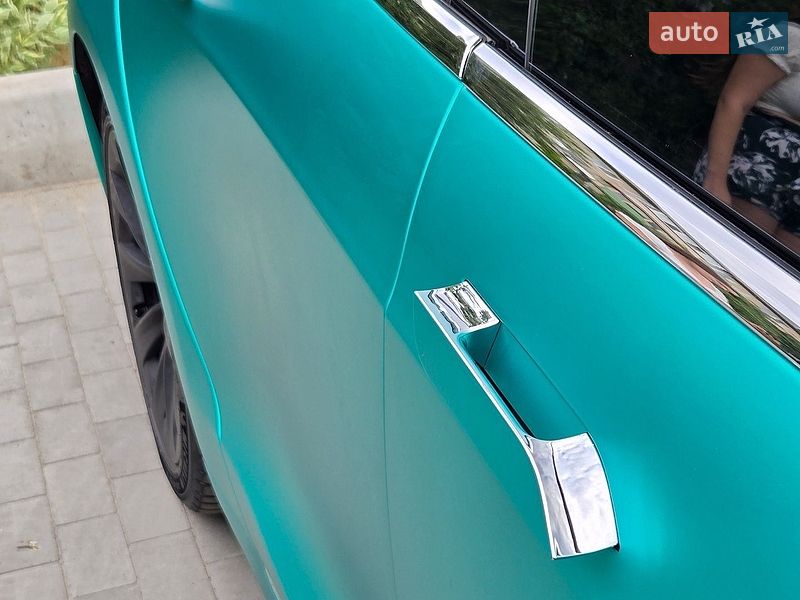 Ліфтбек Tesla Model S 2018 в Києві