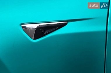 Ліфтбек Tesla Model S 2018 в Києві