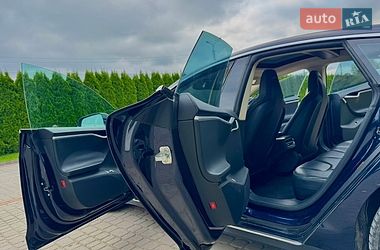 Ліфтбек Tesla Model S 2014 в Кам'янець-Подільському