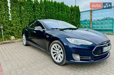 Ліфтбек Tesla Model S 2014 в Кам'янець-Подільському