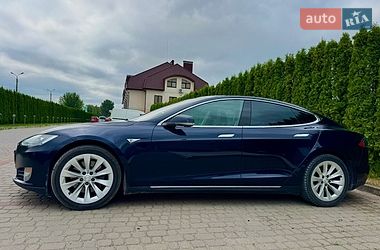 Ліфтбек Tesla Model S 2014 в Кам'янець-Подільському