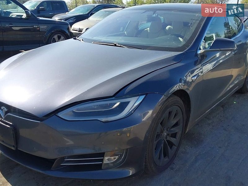 Ліфтбек Tesla Model S 2018 в Львові фото 2 Ліфтбек Tesla Model S 2018 в Львові
