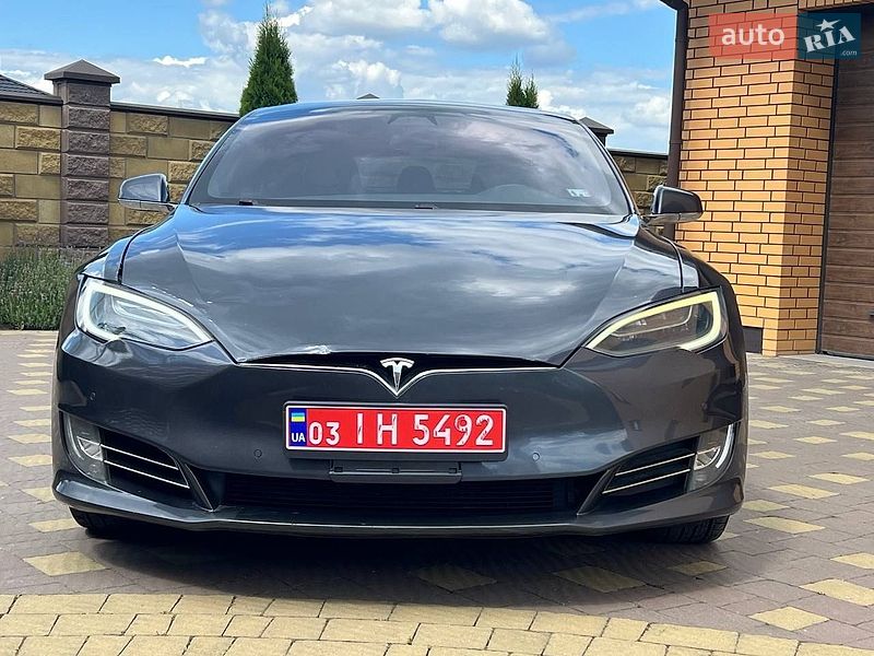 Лифтбек Tesla Model S 2018 в Луцке фото 2 Лифтбек Tesla Model S 2018 в Луцке