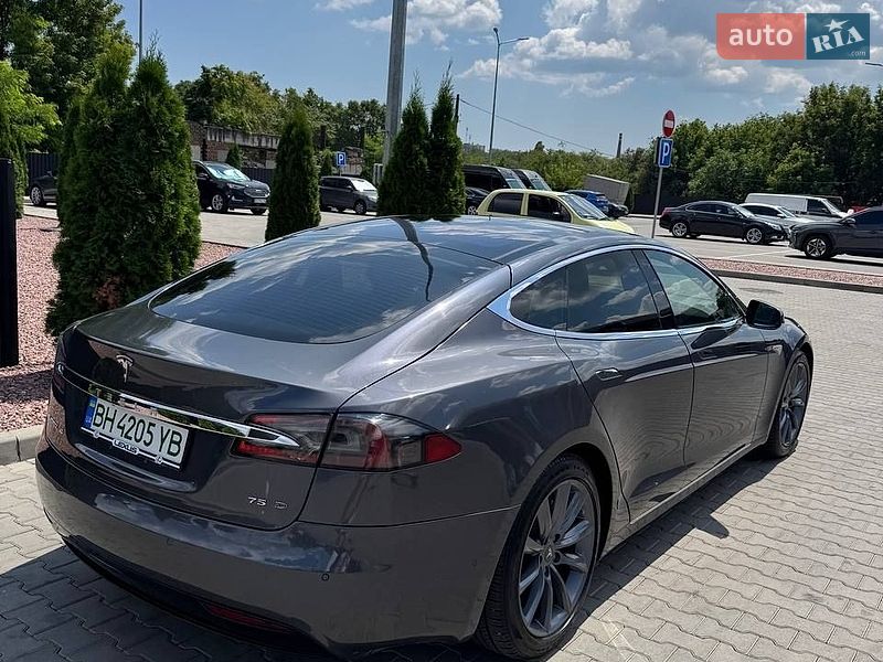 Ліфтбек Tesla Model S 2016 в Одесі фото 6 Ліфтбек Tesla Model S 2016 в Одесі
