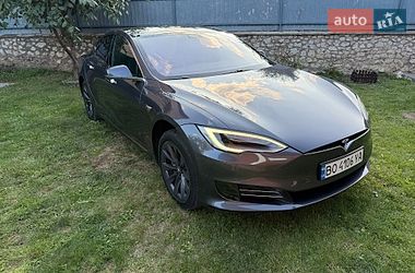Лифтбек Tesla Model S 2018 в Тернополе