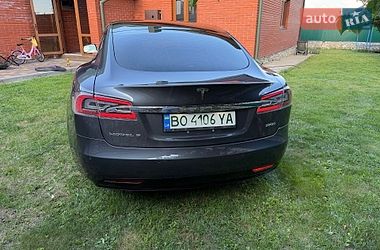 Лифтбек Tesla Model S 2018 в Тернополе