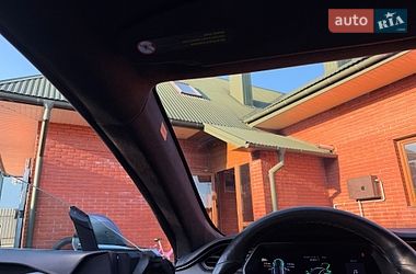 Лифтбек Tesla Model S 2018 в Тернополе