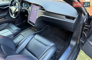 Лифтбек Tesla Model S 2018 в Тернополе