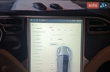 Ліфтбек Tesla Model S 2015 в Дніпрі