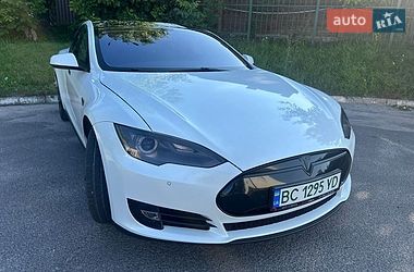 Ліфтбек Tesla Model S 2013 в Львові