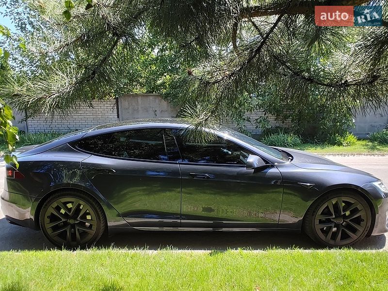 Ліфтбек Tesla Model S 2021 в Дніпрі