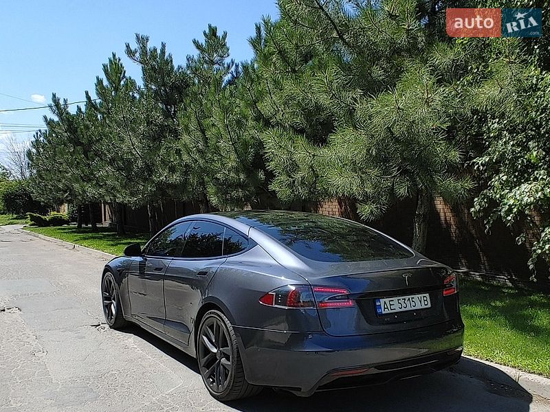 Ліфтбек Tesla Model S 2021 в Дніпрі