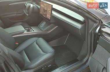 Ліфтбек Tesla Model S 2021 в Дніпрі