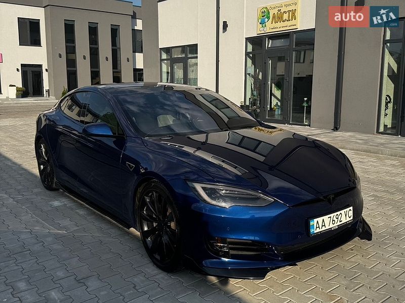 Ліфтбек Tesla Model S 2016 в Києві фото 3 Ліфтбек Tesla Model S 2016 в Києві