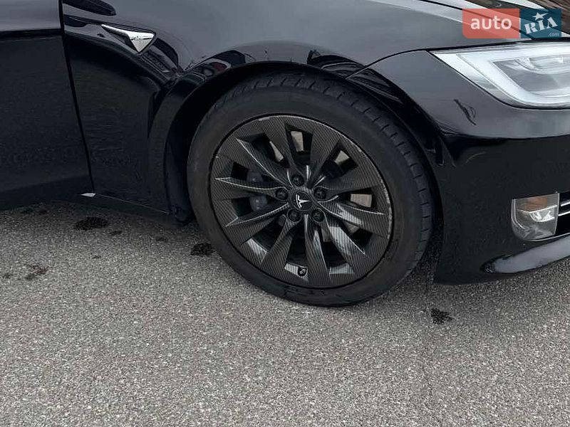 Ліфтбек Tesla Model S 2020 в Києві