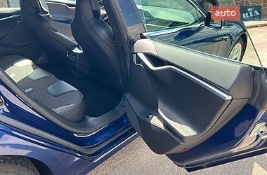 Ліфтбек Tesla Model S 2017 в Самборі