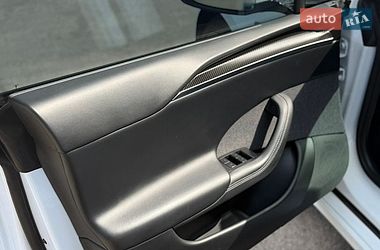 Лифтбек Tesla Model S 2021 в Виннице