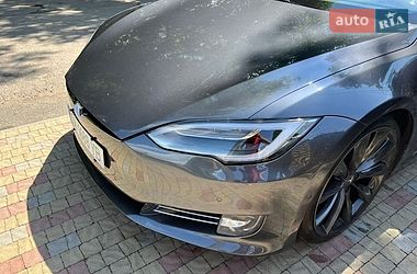 Лифтбек Tesla Model S 2017 в Сваляве фото 7 Лифтбек Tesla Model S 2017 в Сваляве