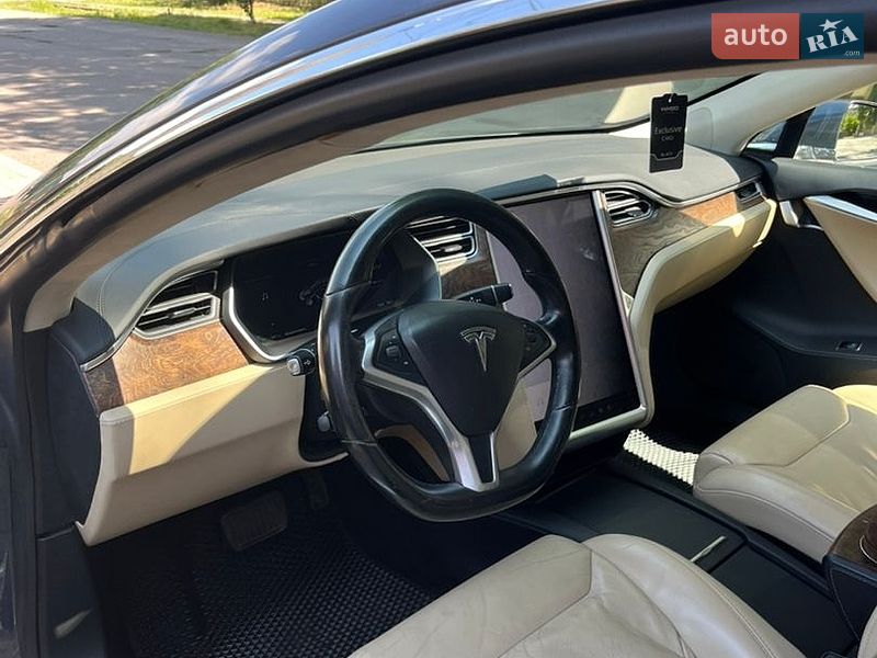 Лифтбек Tesla Model S 2017 в Сваляве фото 19 Лифтбек Tesla Model S 2017 в Сваляве