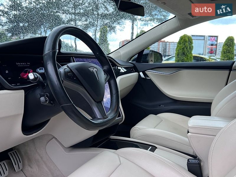 Ліфтбек Tesla Model S 2019 в Львові фото 10 Ліфтбек Tesla Model S 2019 в Львові