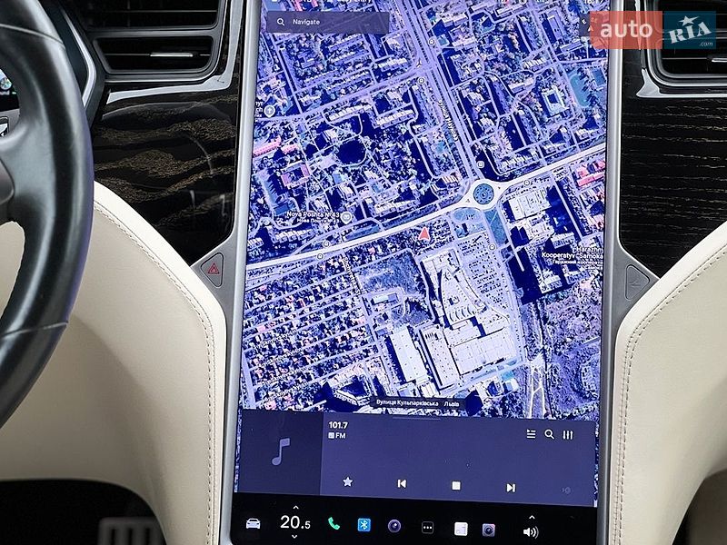 Ліфтбек Tesla Model S 2019 в Львові фото 18 Ліфтбек Tesla Model S 2019 в Львові