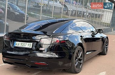 Лифтбек Tesla Model S 2022 в Киеве