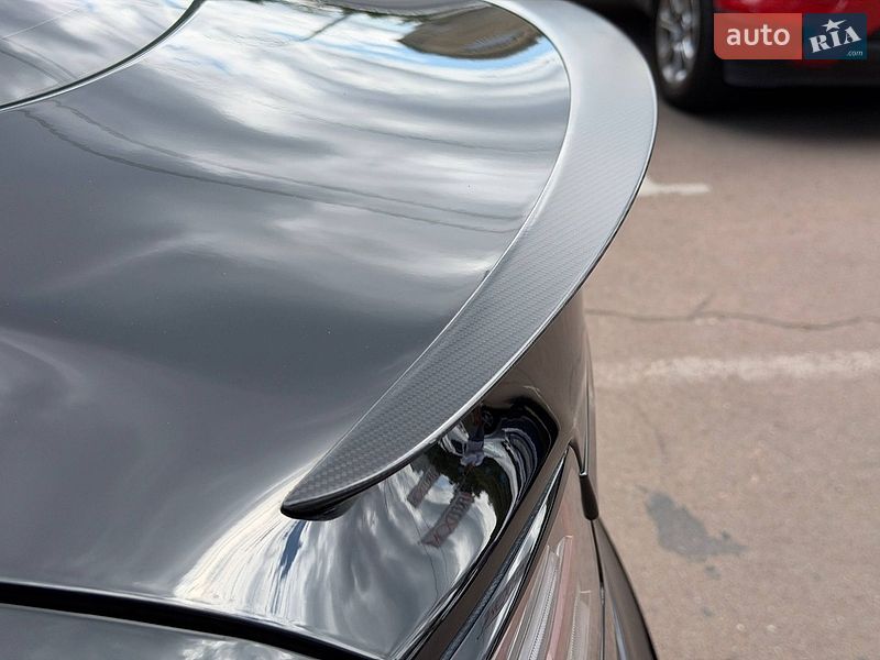 Лифтбек Tesla Model S 2022 в Киеве