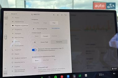 Лифтбек Tesla Model S 2022 в Киеве