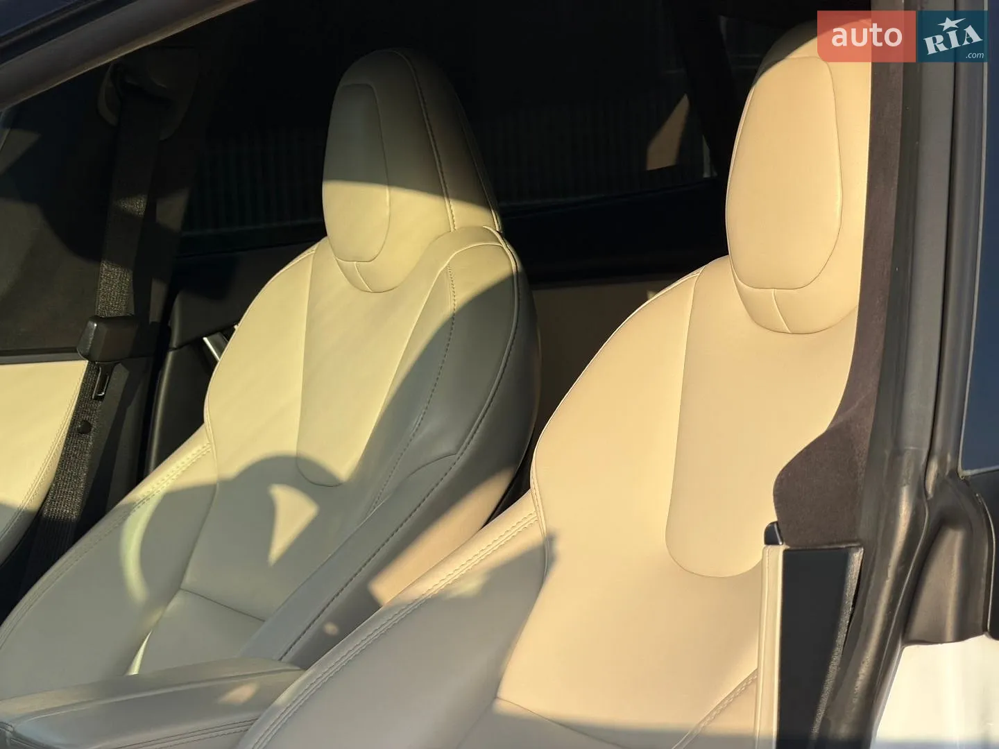 2020 Tesla Model S - мініатюра 17