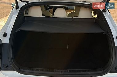 Лифтбек Tesla Model S 2020 в Львове