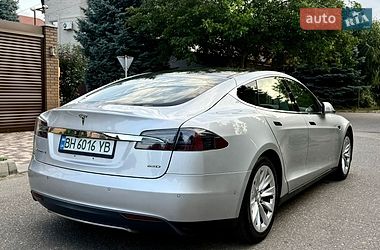 Ліфтбек Tesla Model S 2015 в Одесі фото 7 Ліфтбек Tesla Model S 2015 в Одесі