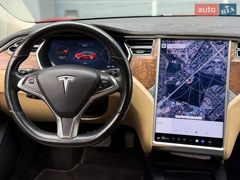 Лифтбек Tesla Model S 2017 в Киеве фото 19 Лифтбек Tesla Model S 2017 в Киеве