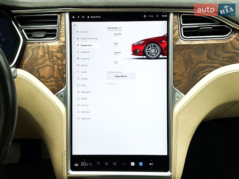 Лифтбек Tesla Model S 2017 в Киеве фото 23 Лифтбек Tesla Model S 2017 в Киеве