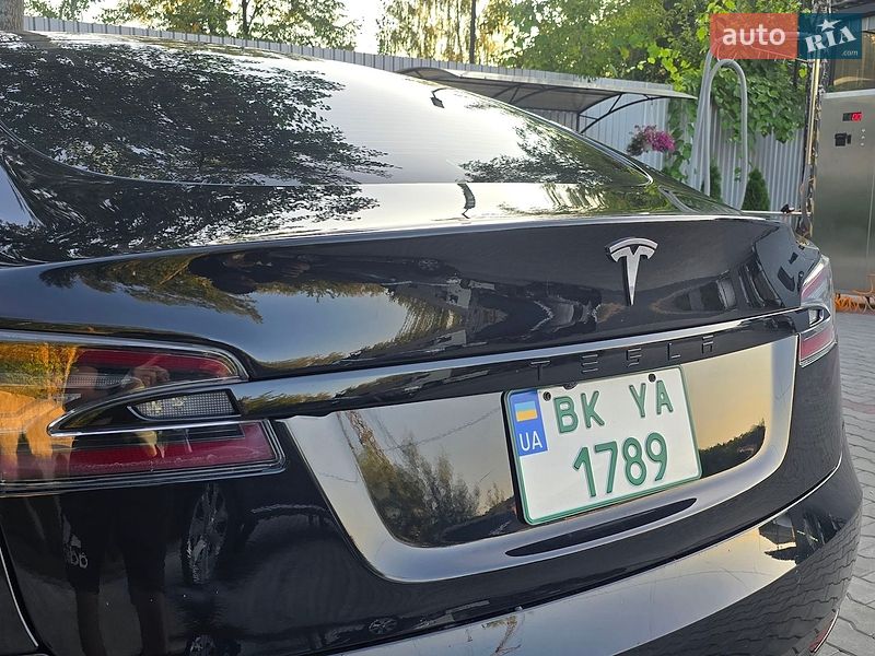 Ліфтбек Tesla Model S 2018 в Костопілі фото 24 Ліфтбек Tesla Model S 2018 в Костопілі