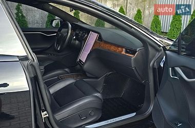 Ліфтбек Tesla Model S 2018 в Костопілі фото 38 Ліфтбек Tesla Model S 2018 в Костопілі