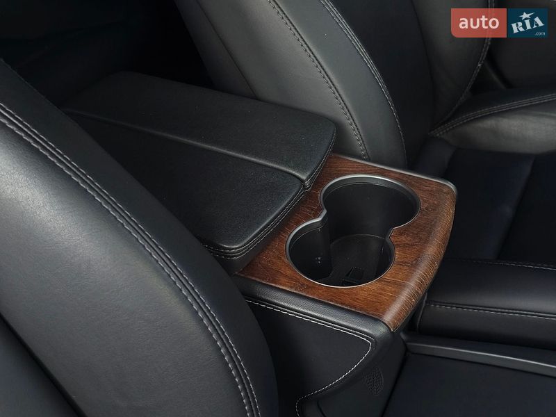Ліфтбек Tesla Model S 2018 в Костопілі фото 45 Ліфтбек Tesla Model S 2018 в Костопілі