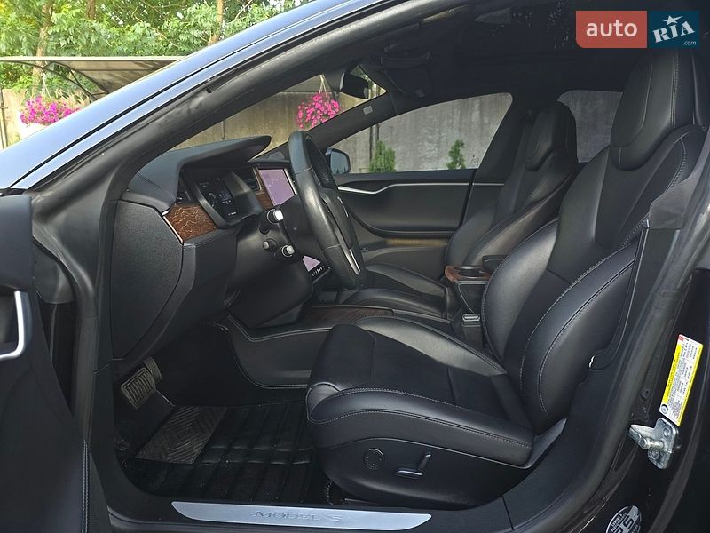 Ліфтбек Tesla Model S 2018 в Костопілі фото 66 Ліфтбек Tesla Model S 2018 в Костопілі