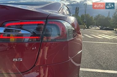 Ліфтбек Tesla Model S 2015 в Києві фото 7 Ліфтбек Tesla Model S 2015 в Києві