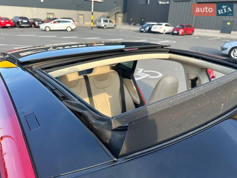 Ліфтбек Tesla Model S 2015 в Києві фото 11 Ліфтбек Tesla Model S 2015 в Києві
