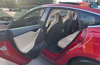 Ліфтбек Tesla Model S 2015 в Києві фото 12 Ліфтбек Tesla Model S 2015 в Києві