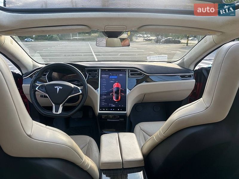 Ліфтбек Tesla Model S 2015 в Києві фото 15 Ліфтбек Tesla Model S 2015 в Києві