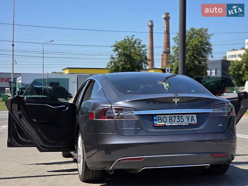 Лифтбек Tesla Model S 2014 в Тернополе