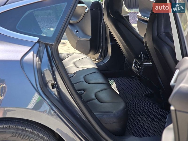 Лифтбек Tesla Model S 2014 в Тернополе