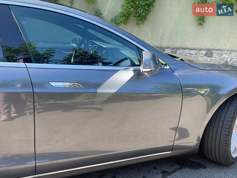 Лифтбек Tesla Model S 2013 в Харькове