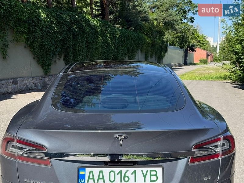 Лифтбек Tesla Model S 2013 в Харькове