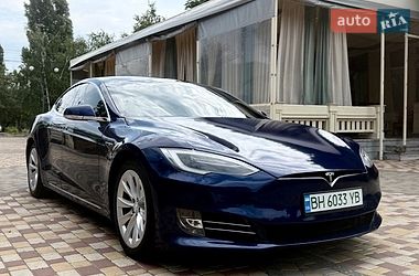 Лифтбек Tesla Model S 2016 в Одессе