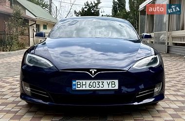Лифтбек Tesla Model S 2016 в Одессе